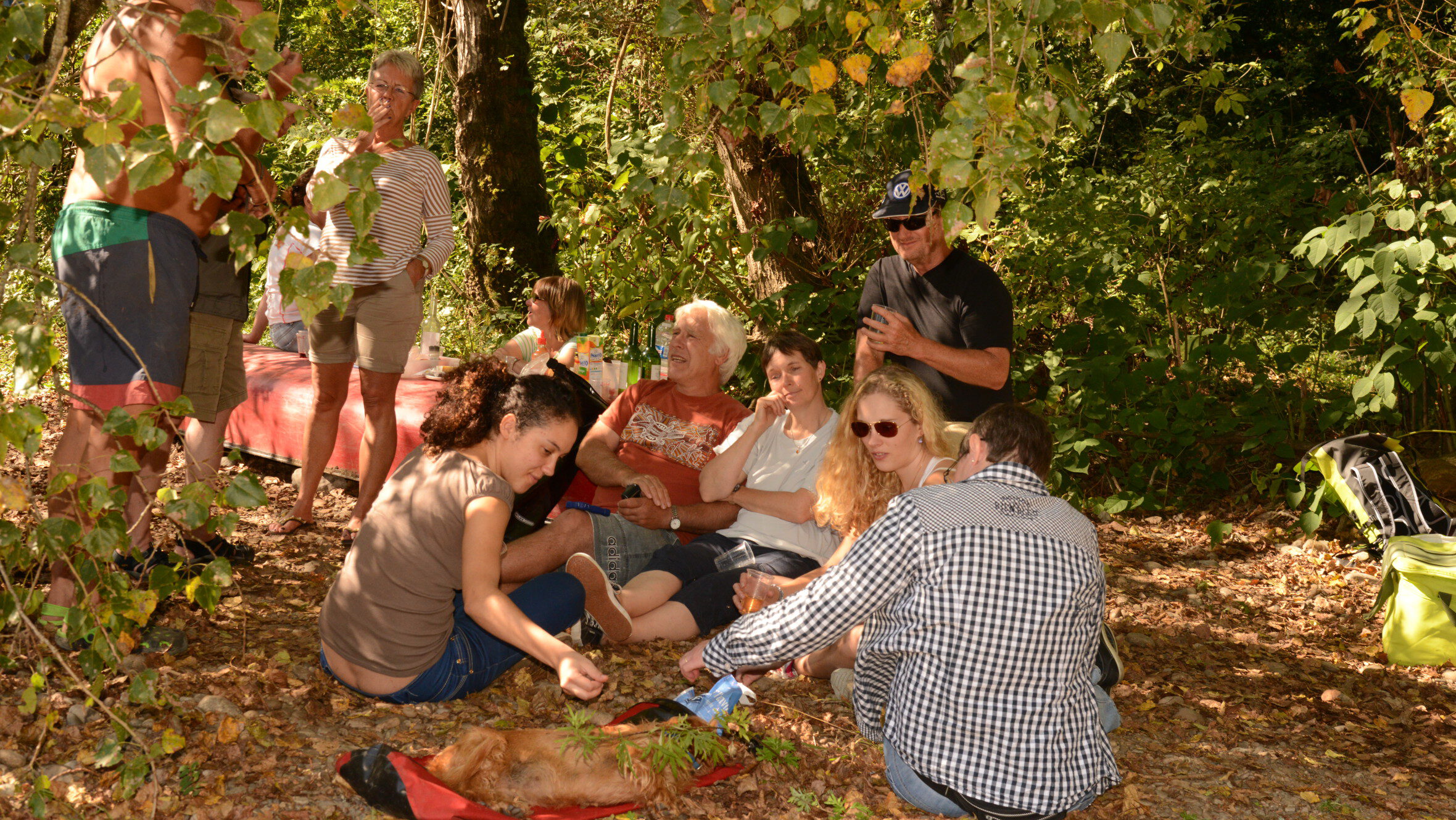 die Picknick-Runde an der Dordogne