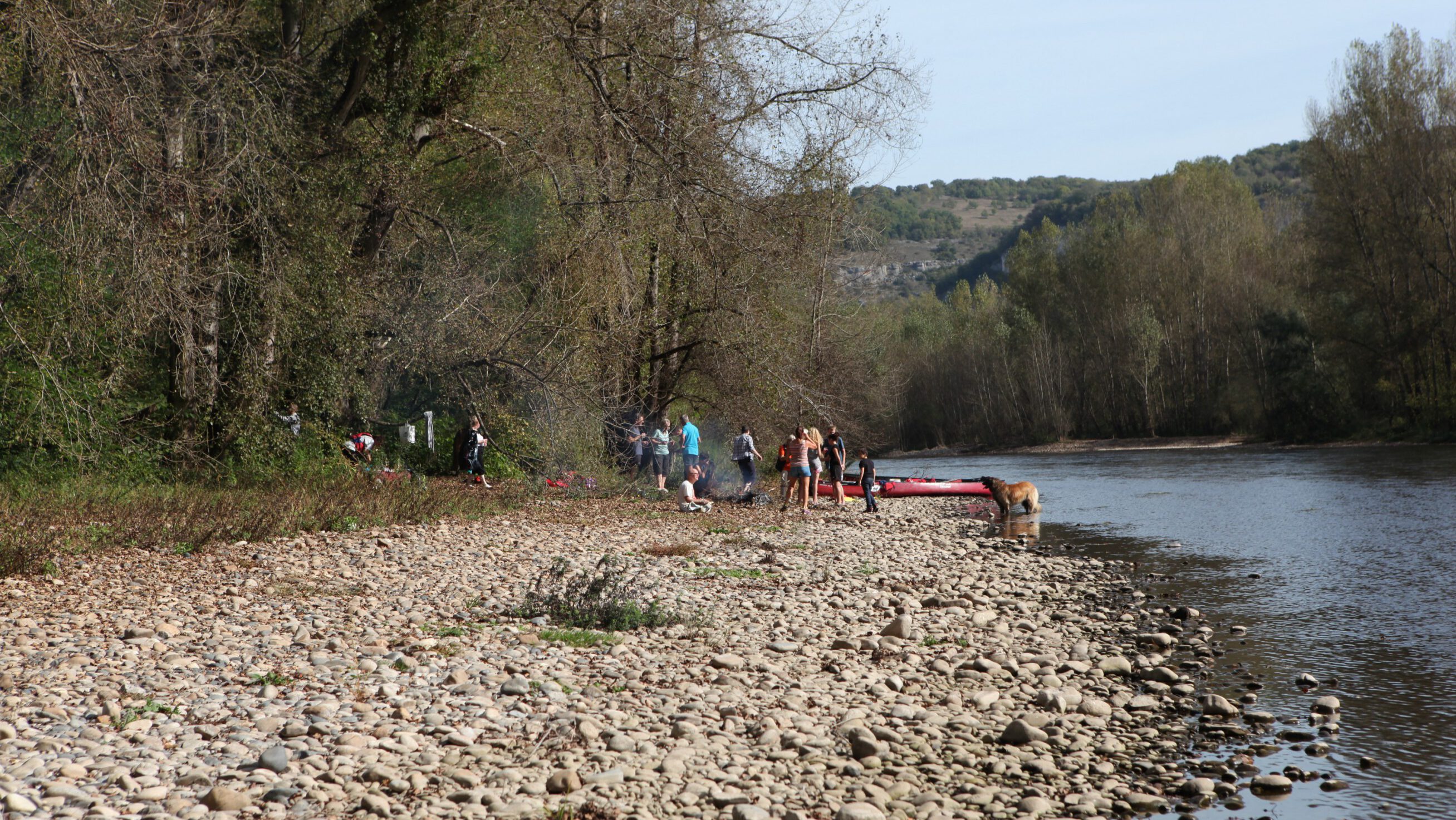 Gäste die an der Dordogne Rast machen