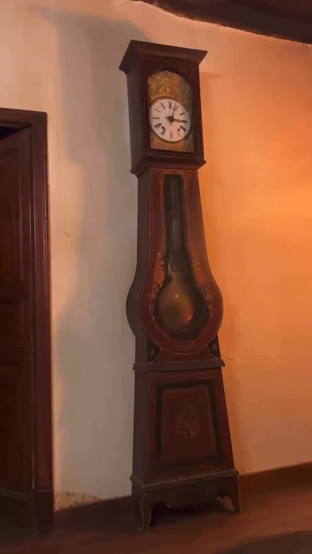 Nicht vergessen, die Uhr umzustellen! 🕒

•

On change l'heure! 😉

•
#lecolombié