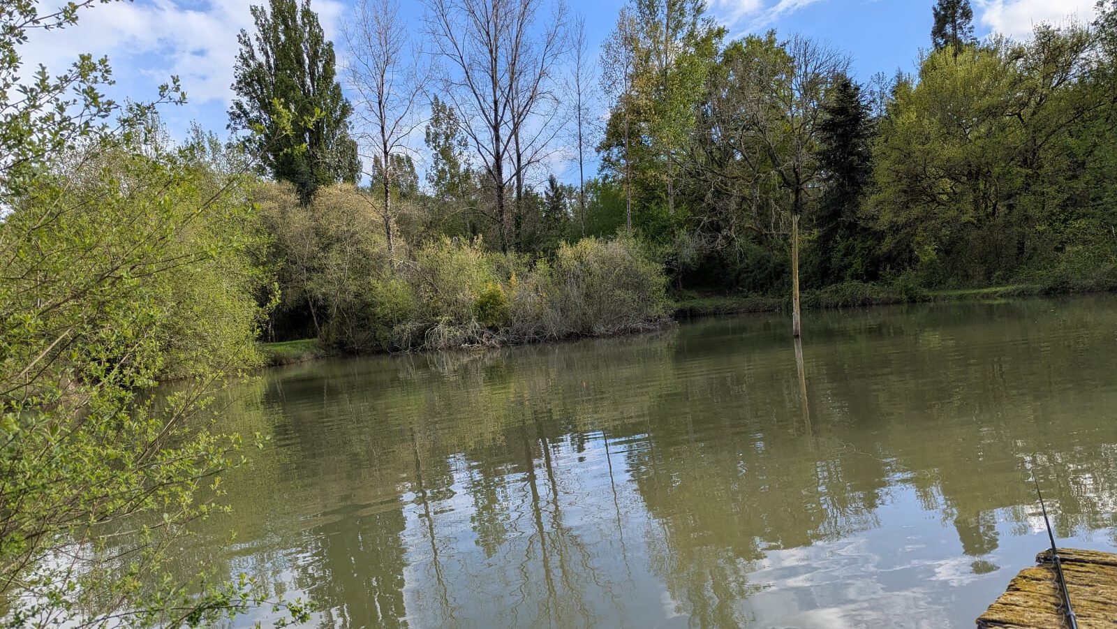 Teich Badeteich - Le Colombié